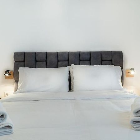 Syntagma Square, 60Sqm Platinum Suite 아테네 외부 사진