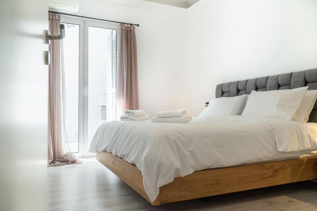 Syntagma Square, 60Sqm Platinum Suite 아테네 외부 사진