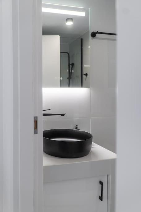 Syntagma Square, 60Sqm Platinum Suite 아테네 외부 사진