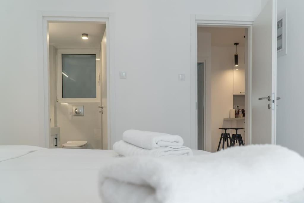 Syntagma Square, 60Sqm Platinum Suite 아테네 외부 사진