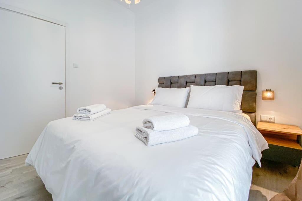 Syntagma Square, 60Sqm Platinum Suite 아테네 외부 사진
