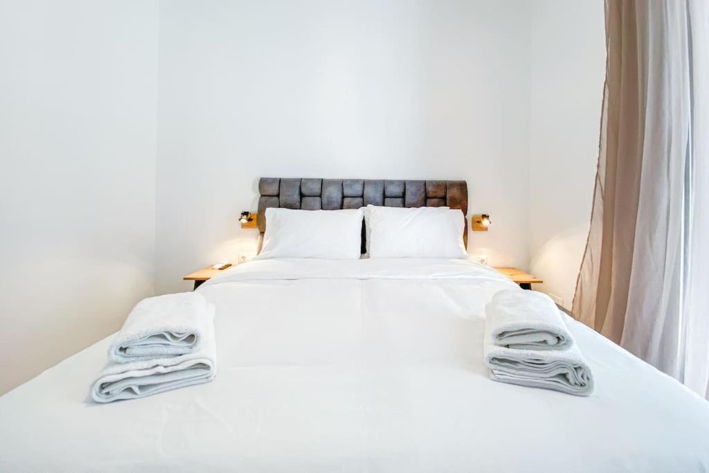 Syntagma Square, 60Sqm Platinum Suite 아테네 외부 사진